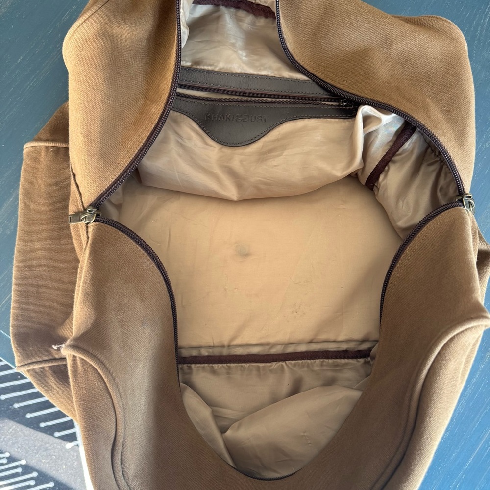 Brown canvas duffle bag with leather details - Picture 4 of 5